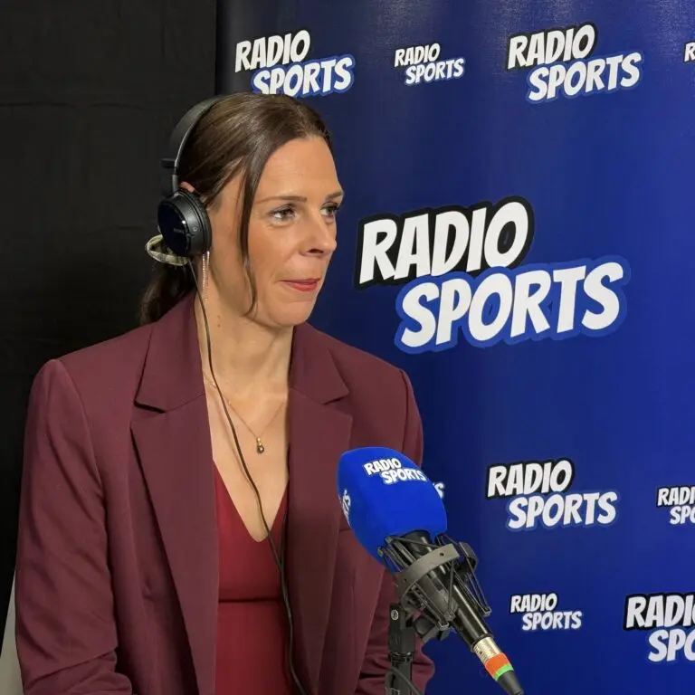 Esther Baron Najjes sur le plateau Radio Sports Paris