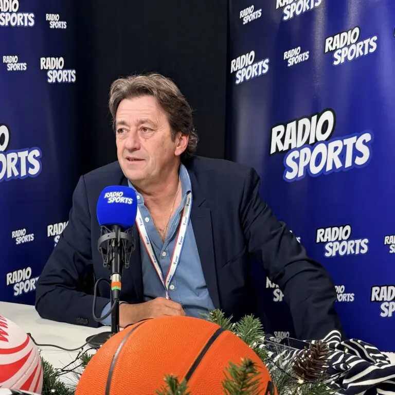 Laurent Peyrondet, maire de Lacanau sur le plateau de Radio Sports pendant le salon des sports et parasports 2025