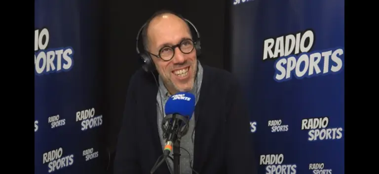 Yohann Diniz sur le plateau Radio Sports au salon des sports 225