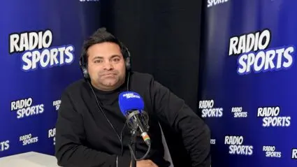 Mounir Akbaraly Idema Sport sur le plateau Radio Sports