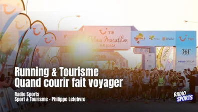 Des coureurs au départ du Palma Marathon TUI, symbole du tourisme sportif en Europe