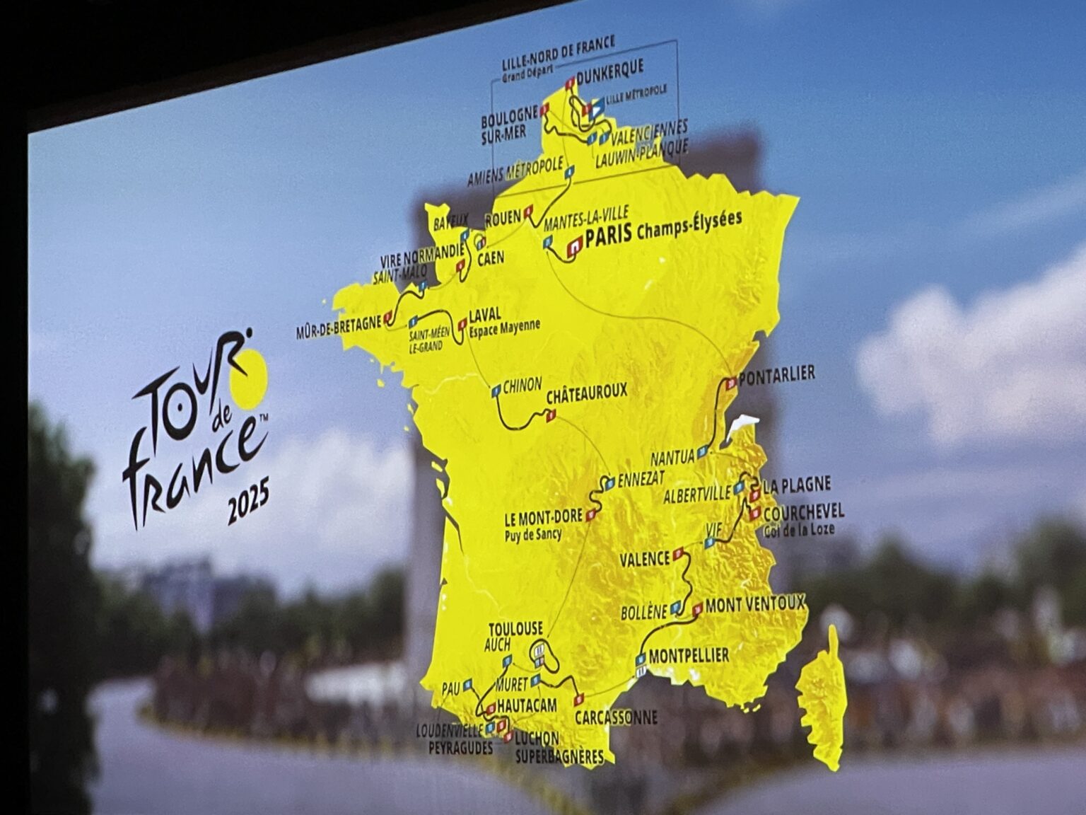 LES PARCOURS 2025 DU TOUR DE FRANCE ET DU TOUR DE FRANCE FEMMES AVEC